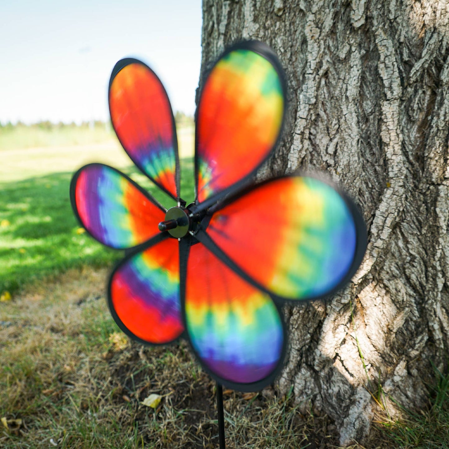 12" Tie Dye Daze Flower Spinner